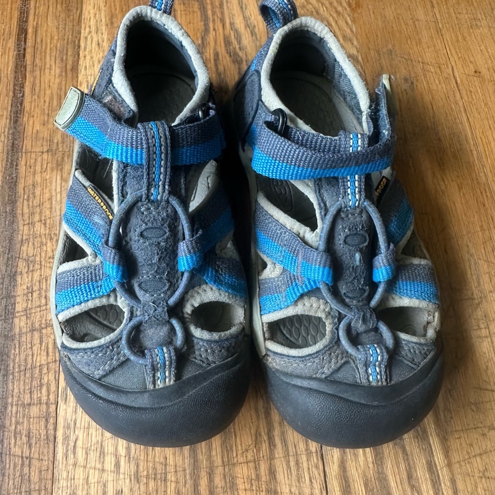 Kids Blue and Gray Sandals